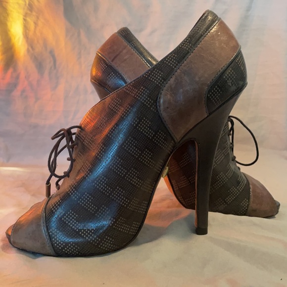 L.A.M.B Peep Toe Lace Up Booties. - Picture 2 of 8